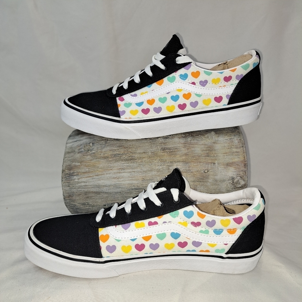 Vans Unisex Authentic Skateboard Sneakers NEW T102